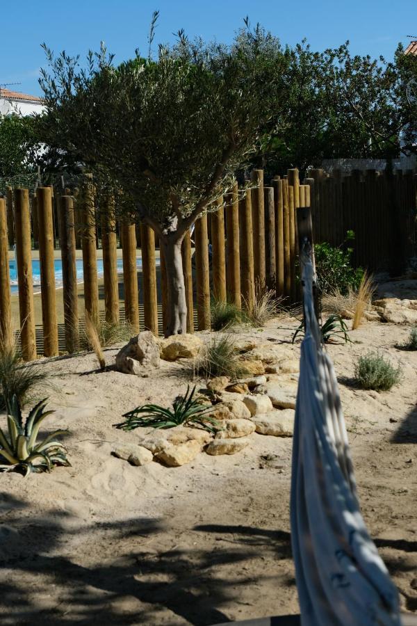 Camping La Pree Les Portes-en-Re ภายนอก รูปภาพ