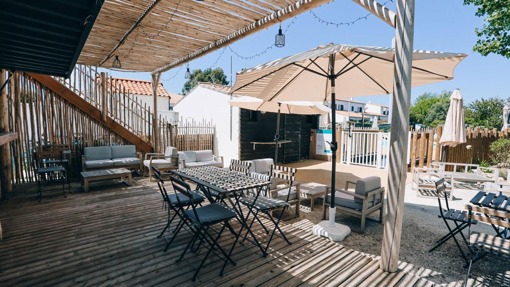 Camping La Pree Les Portes-en-Re ภายนอก รูปภาพ