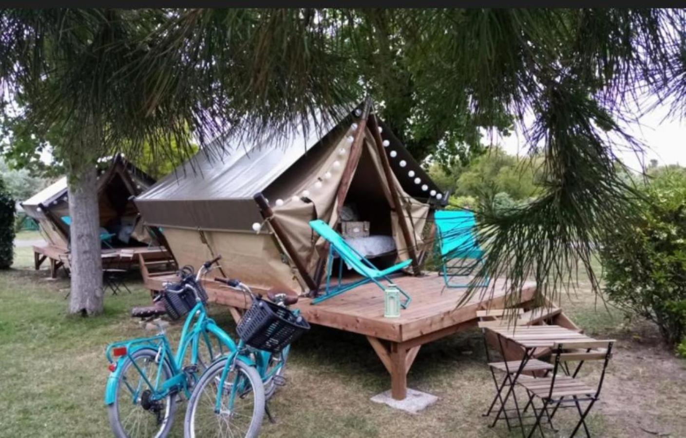 Camping La Pree Les Portes-en-Re ภายนอก รูปภาพ