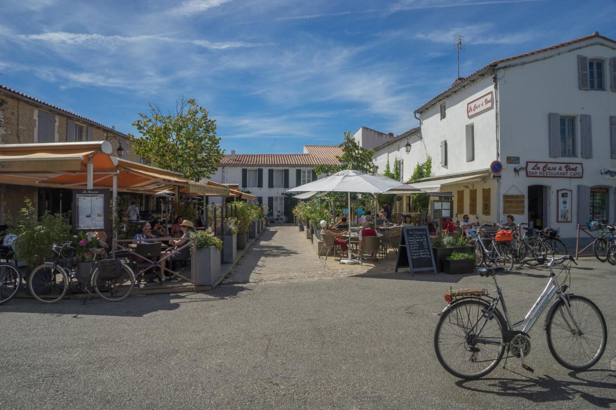 Camping La Pree Les Portes-en-Re ภายนอก รูปภาพ