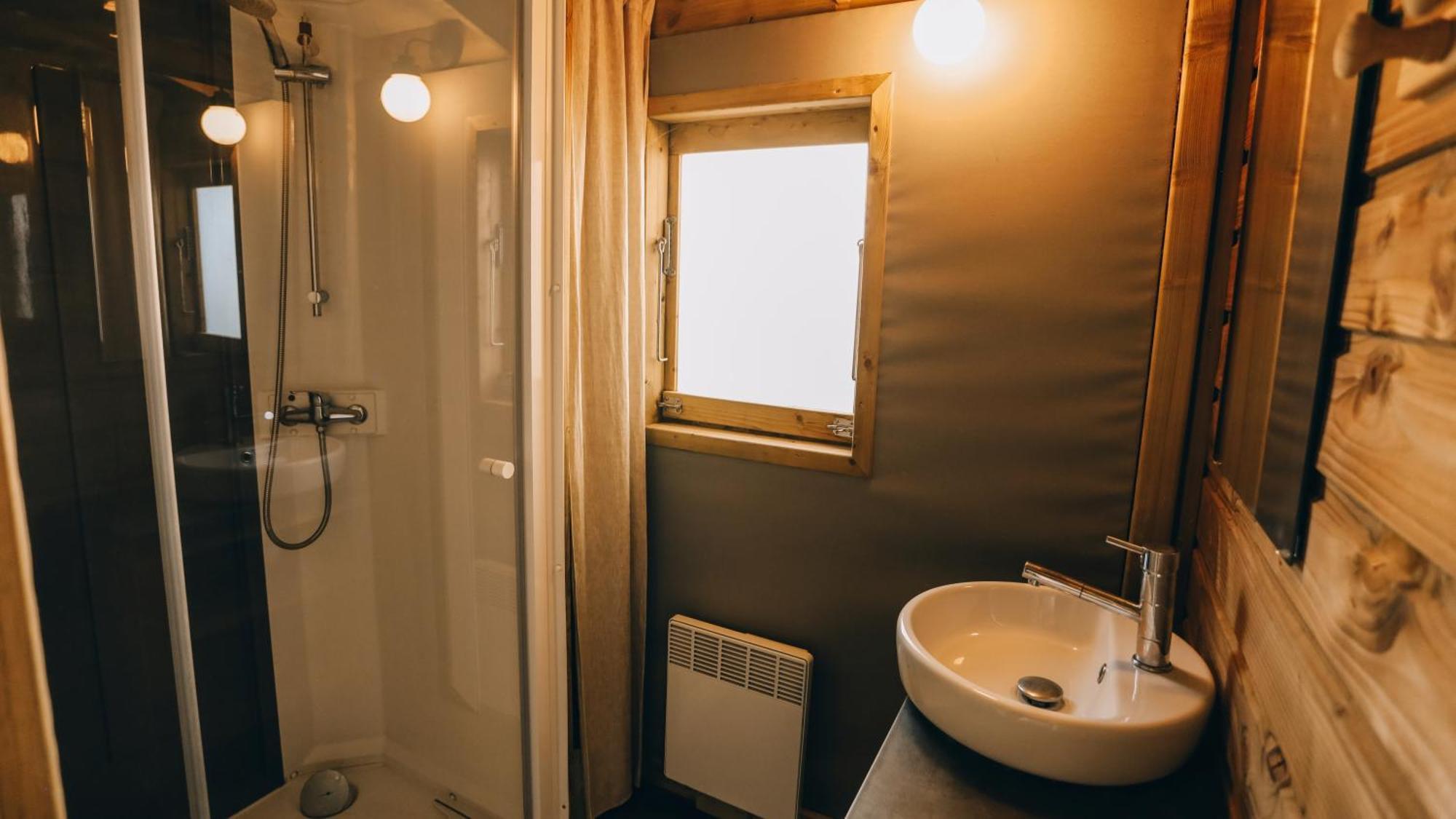 Camping La Pree Les Portes-en-Re ห้อง รูปภาพ
