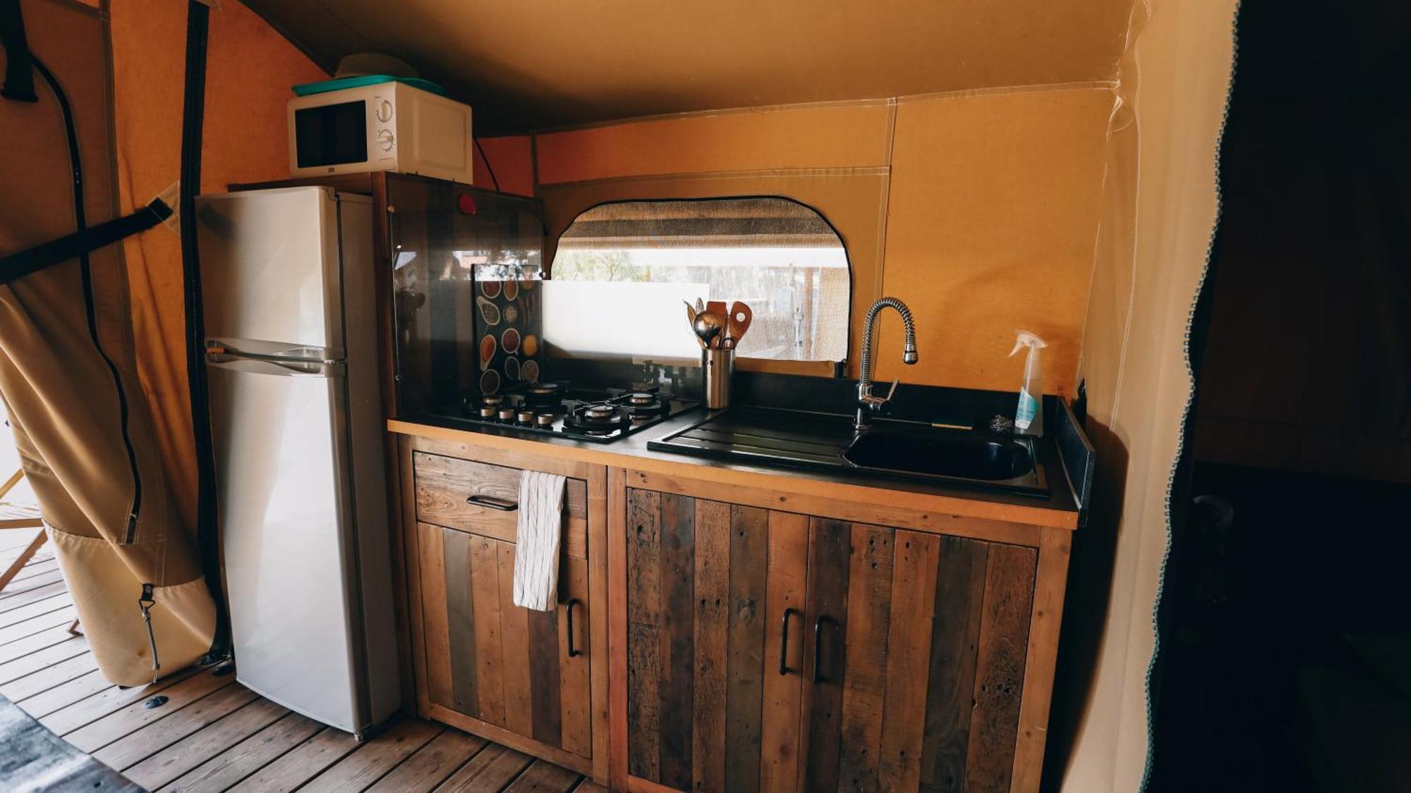 Camping La Pree Les Portes-en-Re ห้อง รูปภาพ