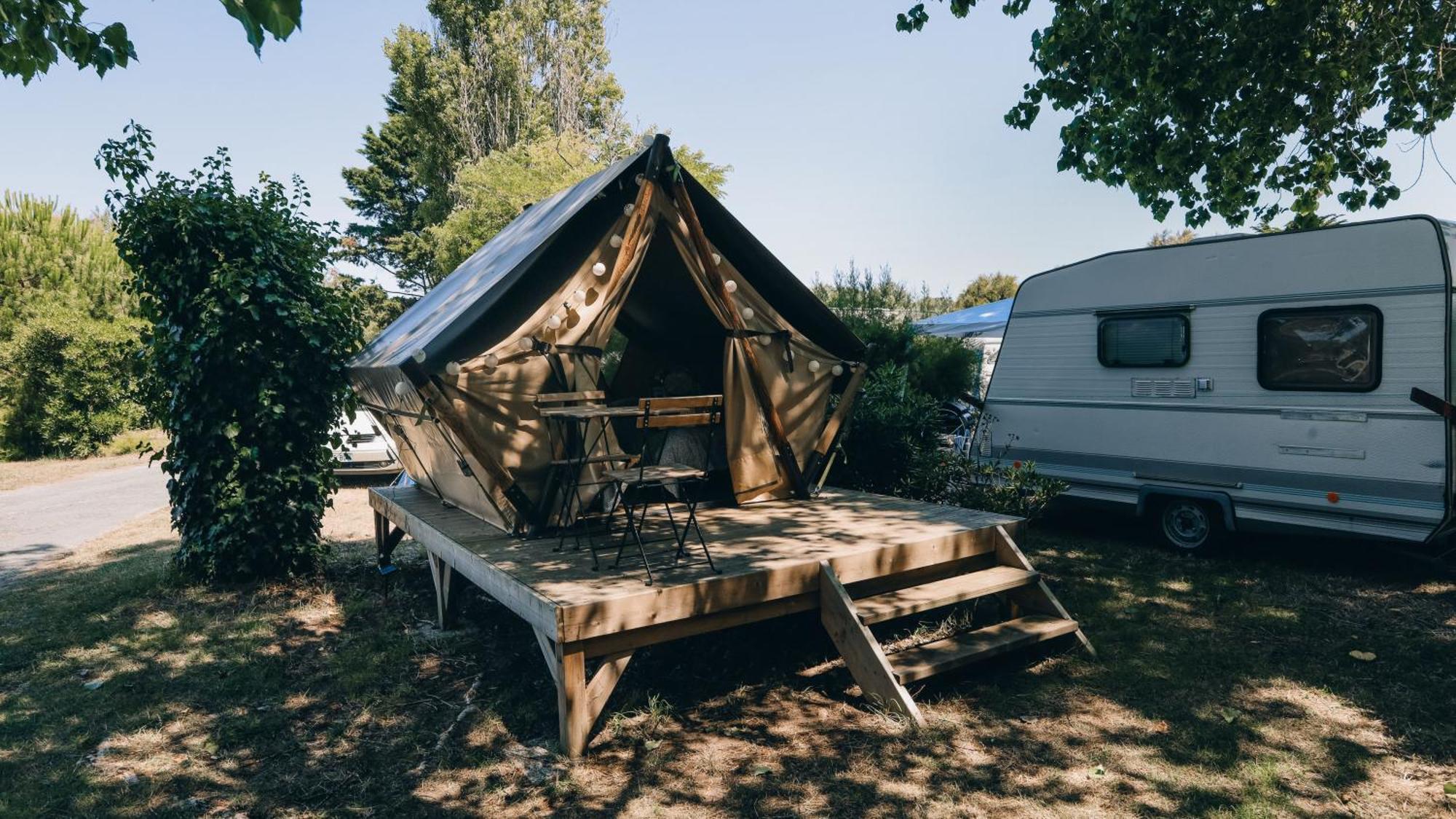 Camping La Pree Les Portes-en-Re ห้อง รูปภาพ